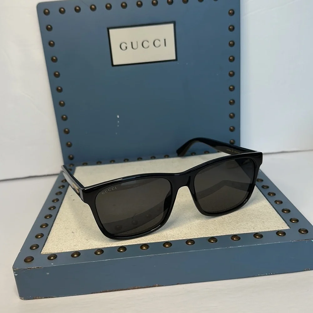 New - GUCCI Grey Rectangular Men's Sunglasses GG0746S 001 57